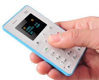 迷你定位卡片手机图2