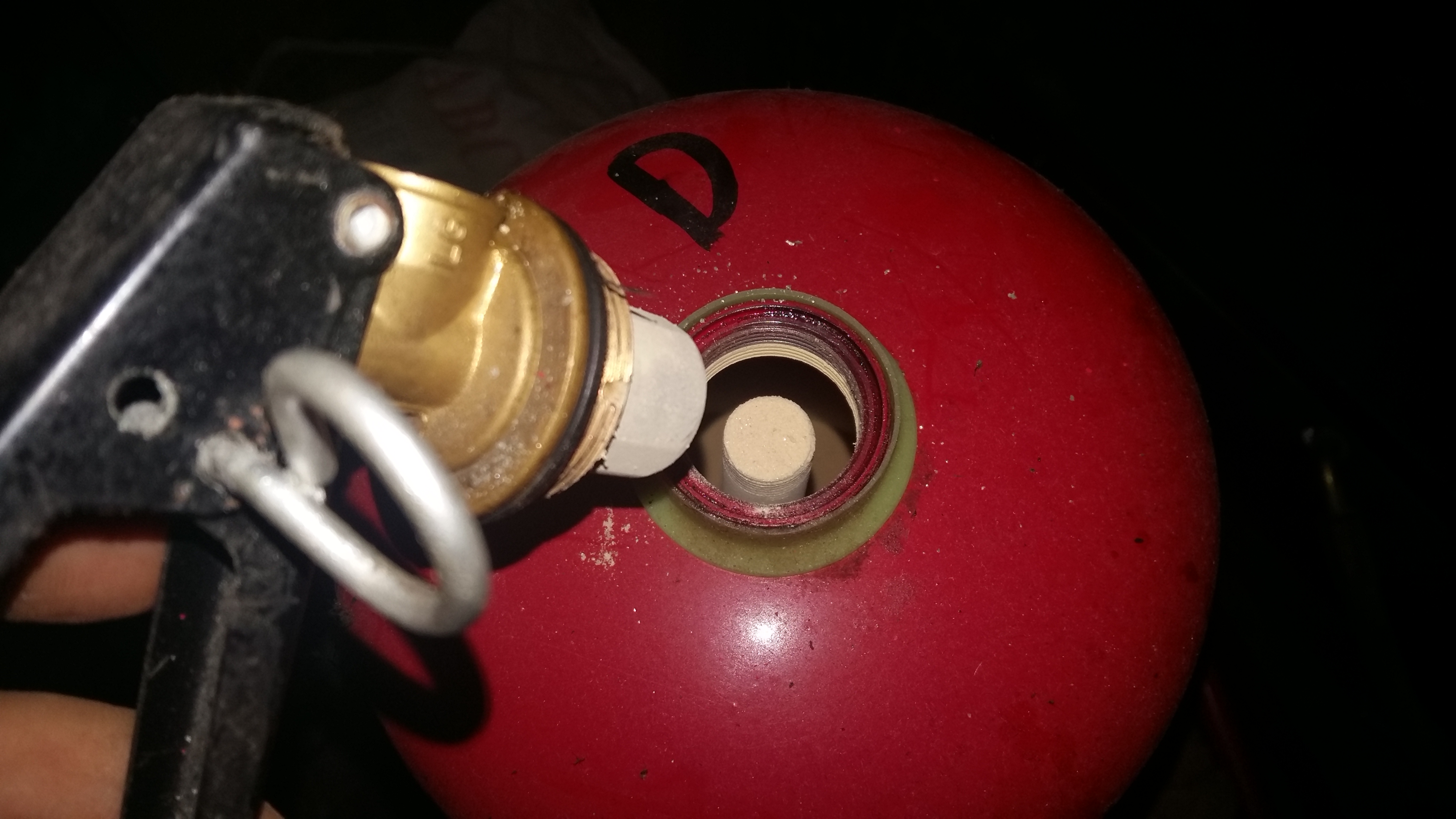 武汉灭火器专业换粉、加压，武汉宇安消防灭火器年检、维保图2