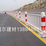 厂家直供、生产交通护栏 阳台、空调护栏、围墙栅栏等