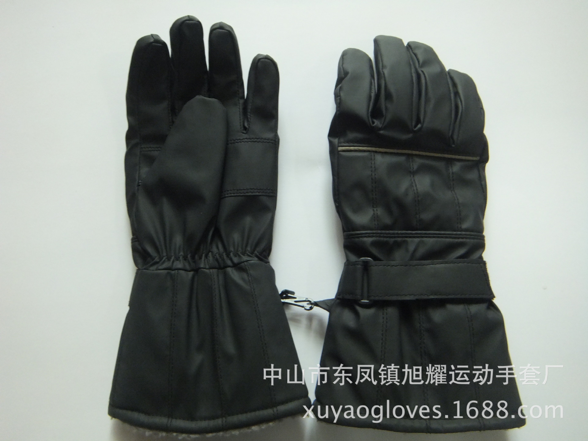 订制PU黑色滑雪运动保暖运动亚拉绒保暖手套骑行手套男女手套