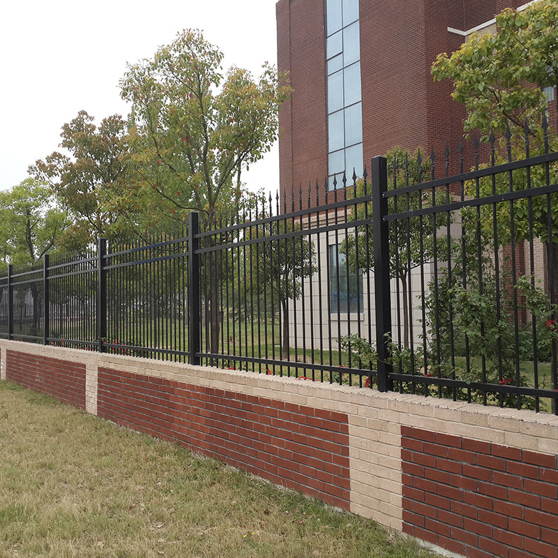 专业生产锌钢护栏网/铁艺围栏/小区 别墅专业围墙