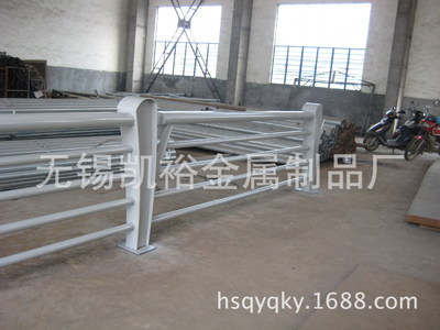 厂家生产供应木质铁质桥梁护栏 可定制