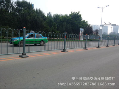 不锈钢人行道护栏/机动车隔离护栏/街道隔离护栏/广告牌护栏