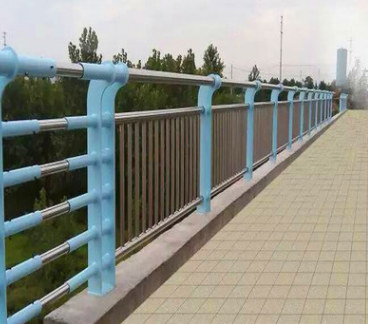 桥梁不锈钢复合管护栏 河道防撞碳素钢复合管栏杆 私人订制