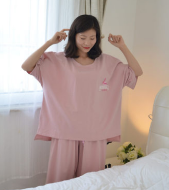 夏季女火烈鸟睡衣加肥加大码宽松休闲短袖七分裤纯棉家居服200斤图2