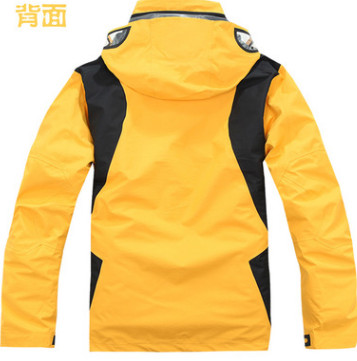 批发订做 登山客户外男款冲锋衣 高档三层压胶棉内胆三合一两件套图3