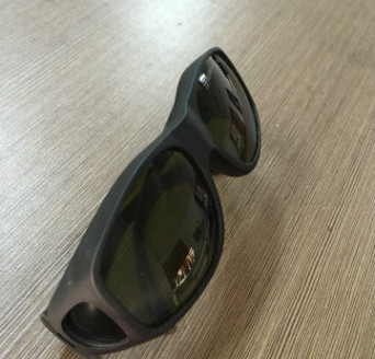 1064nm激光防护眼镜 co2激光打标机防护眼镜 防激光工业护目镜图2