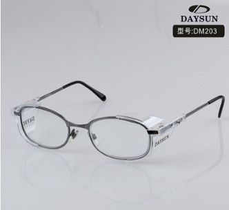 DM203金属框防护眼镜防冲击防化学液体两侧侧翼防护