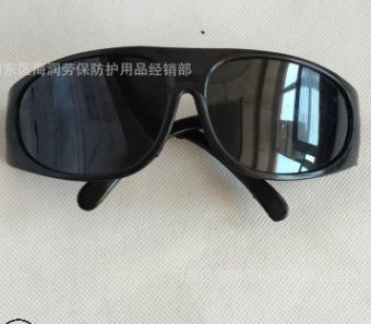 焊工眼镜 劳保眼镜/安全防护镜 209防冲击电焊眼镜 眼镜批发图2