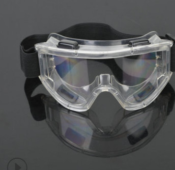 摩托车安全护目眼镜优质劳保焊接防护眼镜 运动四孔大风镜厂家