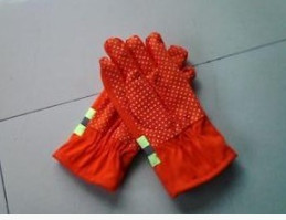 消防点塑手套 安全手套 反光 防滑97款消防手套