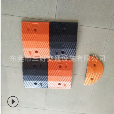 销售安装橡胶减速带道路减速带梯形减速胶上门安装各种规格减速板图3