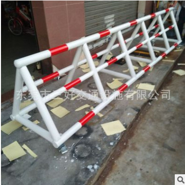 东莞三好交通设施专业承接订做各种规格防撞移动拒马护栏防撞护栏图3