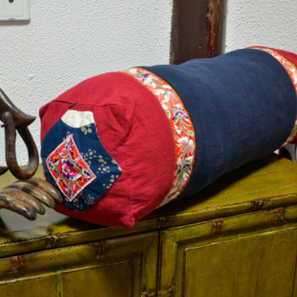 丹凤创意：中式古典家居布艺肚兜元素系列绣花拼色枕头长方枕含芯