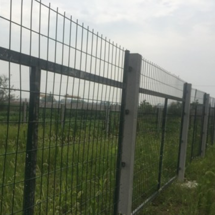 浸塑焊接网铁路围网防护栅栏金属网片防护网现货8002高铁护栏网图3