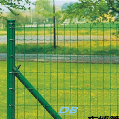 园艺防护荷兰网广东绿色波浪围栏浸塑铁丝围护网简易护栏网