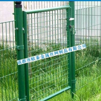 高速公路护栏圈地养殖铁丝网小区防护网车间隔离网道路分割网