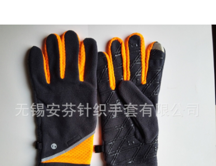 户外保暖跑步运动摇粒绒触屏手套 带钥匙袋图2