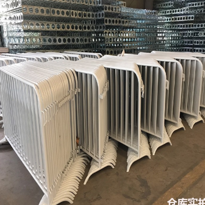 镀锌管铁马围栏公路施工护栏 脚可拆 镀锌铁马 隔离栏图2