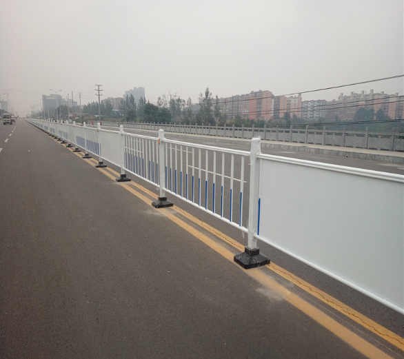 厂家直销市政广告板护栏 道路交通隔离栏杆 城市人行道马路护栏2图3