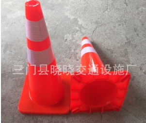 晓晓交通70cmPVC路锥 路障 反光雪糕筒 圆锥 安全锥厂家直销图2