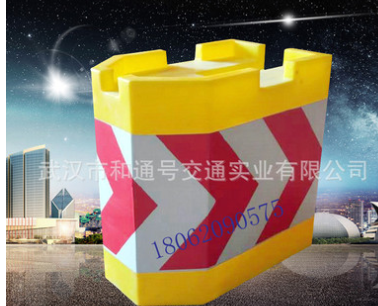 湖北厂家生产 城市中央护栏防撞桶 京式护栏防撞桶 定做PE防撞桶图2
