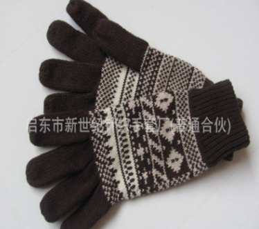 供应厂家直销针织五指提花手套秋冬图案保暖手套批发