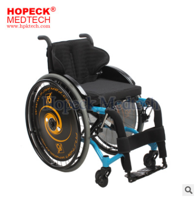 AUFU佛山东方老人残疾人休闲运动型可折叠铝合金后轮可拆运动轮椅