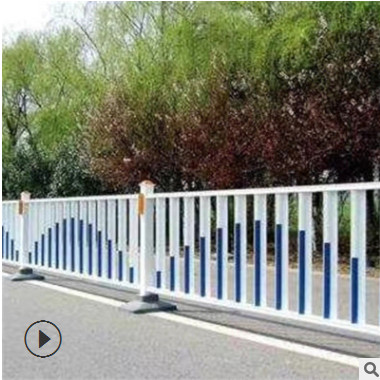 市政马路护栏厂家现货定制,道路防撞机非隔离护栏,镀锌防腐围栏图1