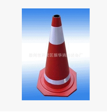 反光锥形事故标志柱橡胶路障设施道路安全隔离警示锥警示路障圆锥