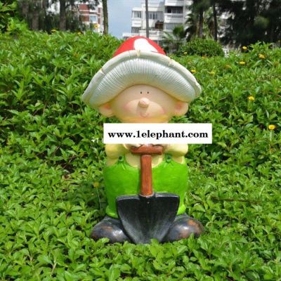 戴着蘑菇帽子的卡通小孩,公园卡通人物雕塑图2