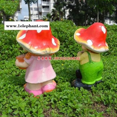 戴着蘑菇帽子的卡通小孩,公园卡通人物雕塑图4