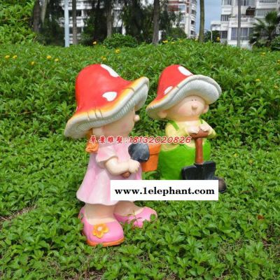 戴着蘑菇帽子的卡通小孩,公园卡通人物雕塑图2