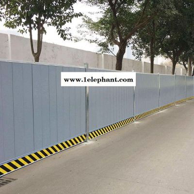 防风防尘围挡 加胶工程塑粉 拓轩冲孔板隔离 工地市政围挡 冲孔板隔离供货商图4