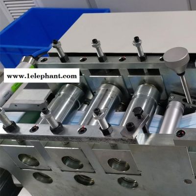 中利特 口罩机价格口罩打片机现货图2