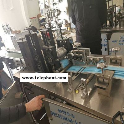** 口罩机加工设备 一次性口罩机 三层无纺布口罩机 口罩机器价格图4