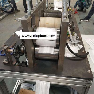 ** 口罩机加工设备 一次性口罩机 三层无纺布口罩机 口罩机器价格图2