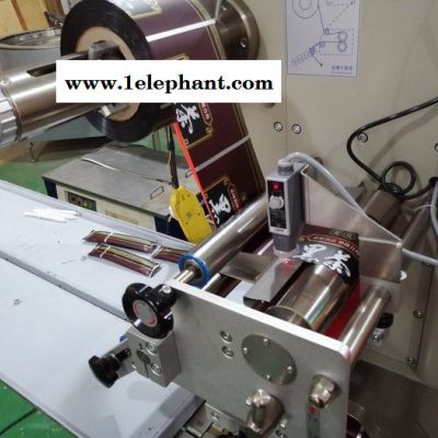 上海钦典Qd-350 10片装口罩鼻罩防尘透气三层口罩包装机 民用日常防护口罩包装机图4