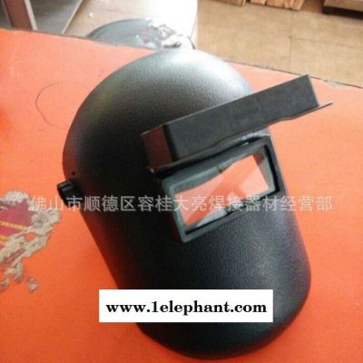 头戴面罩图1