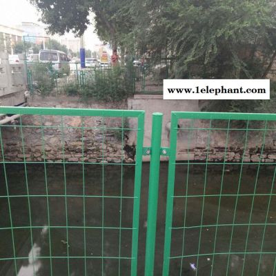 振鼎 河道防护网 水渠框架喷塑防护网 金属焊接框架防护网 ** 甘肃图5