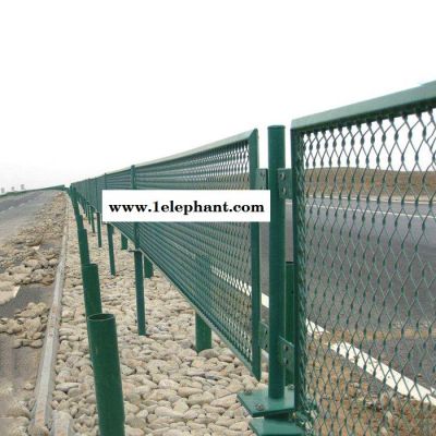 坡道围挡防护网 牢固抗晒坡道防护网 菱形包塑防护网批发订购图4