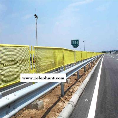 坡道围挡防护网 牢固抗晒坡道防护网 菱形包塑防护网批发订购图7