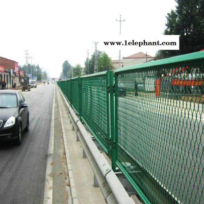 坡道围挡防护网 牢固抗晒坡道防护网 菱形包塑防护网批发订购图3