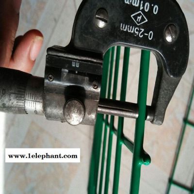 耀科 出售双边丝安全防盗防护网 交通双边丝防护网 便宜实用防护网图2