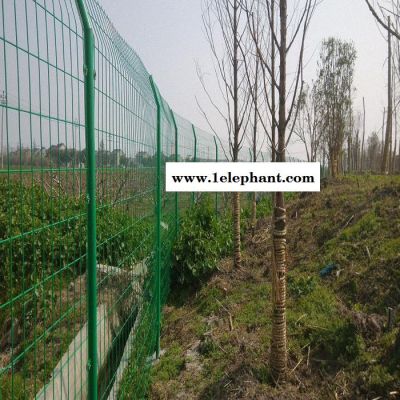 朋英低价** 绿色浸塑防护网 组装式小区防护网 双边丝防护网图6