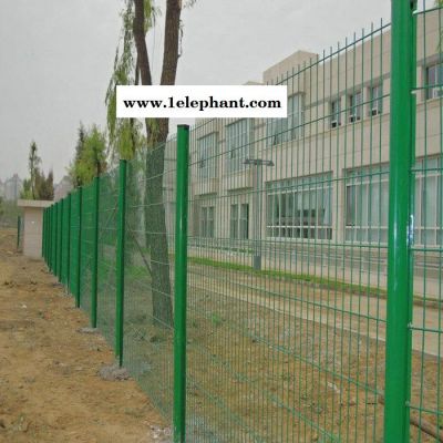 朋英低价** 绿色浸塑防护网 组装式小区防护网 双边丝防护网图2