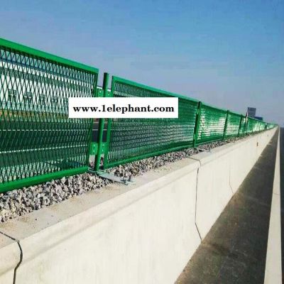 坡道围挡防护网 牢固抗晒坡道防护网 菱形包塑防护网批发订购图2