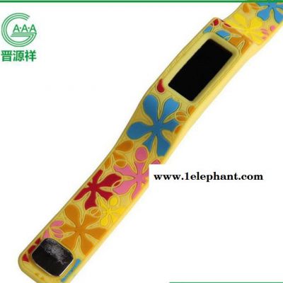 新款时尚IP6级防水蓝牙智能手表 儿童GPS卫星定位防走失智能手环图3