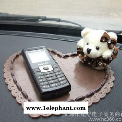 小熊防滑垫 汽车卡通立体心形车用防滑垫/魔力胶公仔防滑垫图2