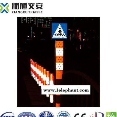 【促销】人行道太阳能警示柱 LED发光警示柱 太阳能警示标志